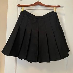 H&M Pleated Black Mini Skirt